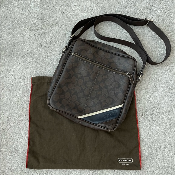 Coach men crossbody bag - Picture 1 of 2